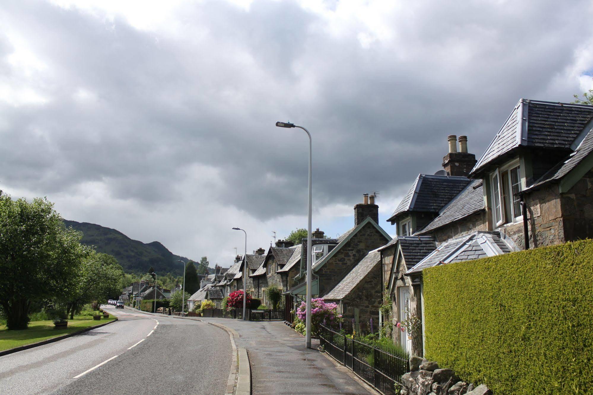 Glenalbyn Cottage Saint Fillans Buitenkant foto